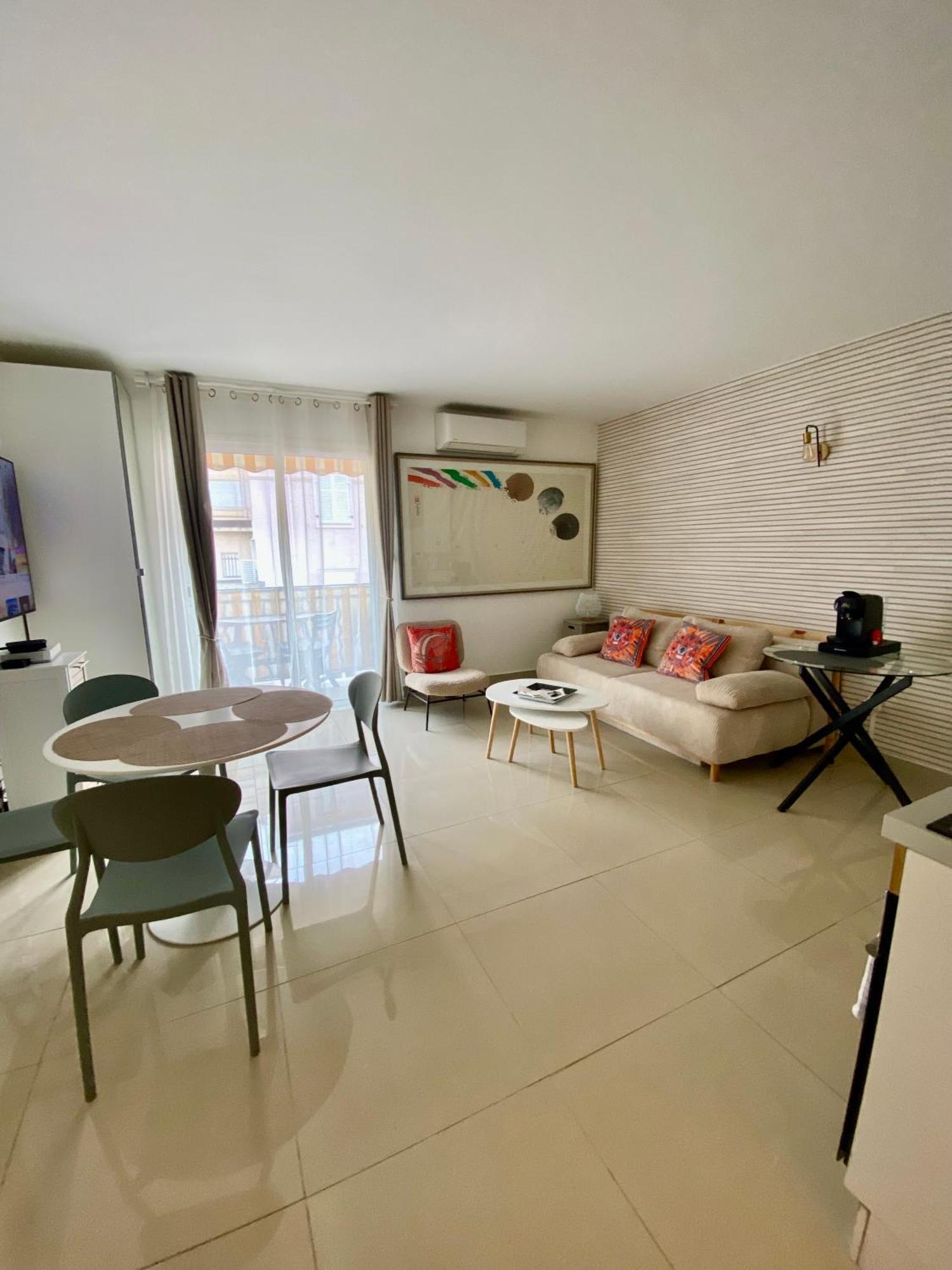 3 Pieces- Vieux Port- Terrasse - Parking Possible Апартаменты
